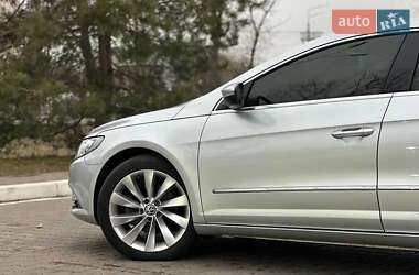 Купе Volkswagen CC / Passat CC 2013 в Києві