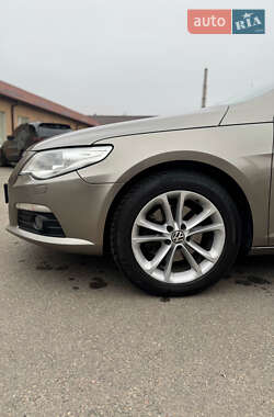 Купе Volkswagen CC / Passat CC 2011 в Днепре