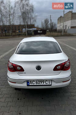 Купе Volkswagen CC / Passat CC 2011 в Нововолынске