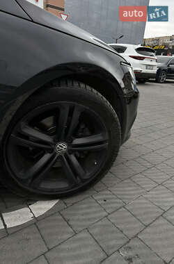 Купе Volkswagen CC / Passat CC 2012 в 