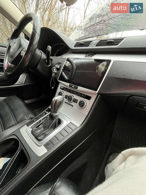 Купе Volkswagen CC / Passat CC 2012 в Городке