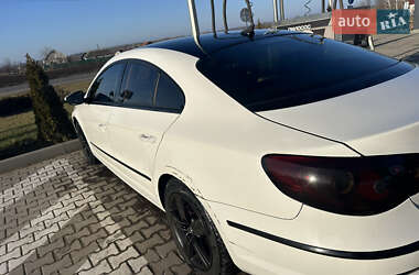 Купе Volkswagen CC / Passat CC 2010 в Липовце