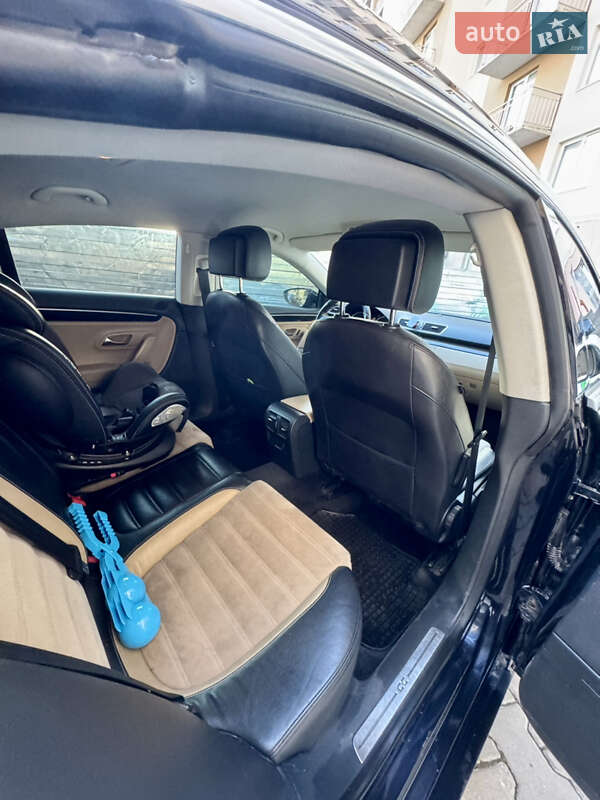 Купе Volkswagen CC / Passat CC 2012 в Хмельницком