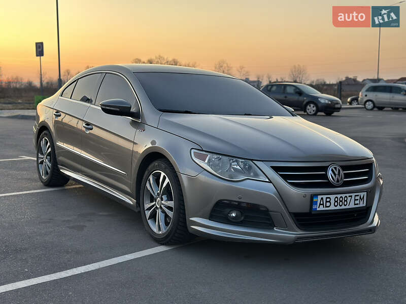 Купе Volkswagen CC / Passat CC 2010 в Виннице