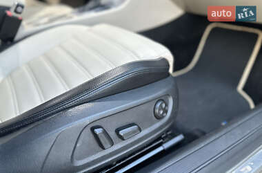 Купе Volkswagen CC / Passat CC 2010 в Виннице