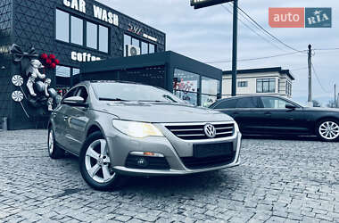 Купе Volkswagen CC / Passat CC 2010 в Львове