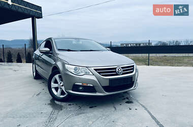 Купе Volkswagen CC / Passat CC 2010 в Львове