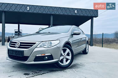 Купе Volkswagen CC / Passat CC 2010 в Львове