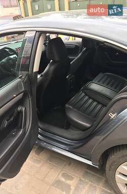Купе Volkswagen CC / Passat CC 2011 в 