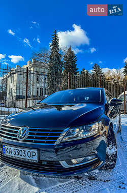 Купе Volkswagen CC / Passat CC 2015 в Киеве