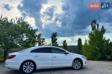 Купе Volkswagen CC / Passat CC 2010 в 