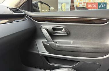 Купе Volkswagen CC / Passat CC 2012 в 