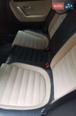 Купе Volkswagen CC / Passat CC 2013 в 