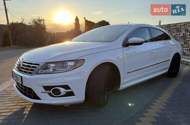 Купе Volkswagen CC / Passat CC 2013 в Умані