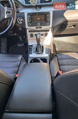 Купе Volkswagen CC / Passat CC 2013 в 