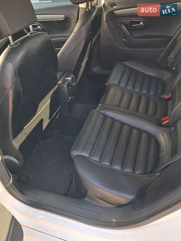 Купе Volkswagen CC / Passat CC 2013 в Шаргороде