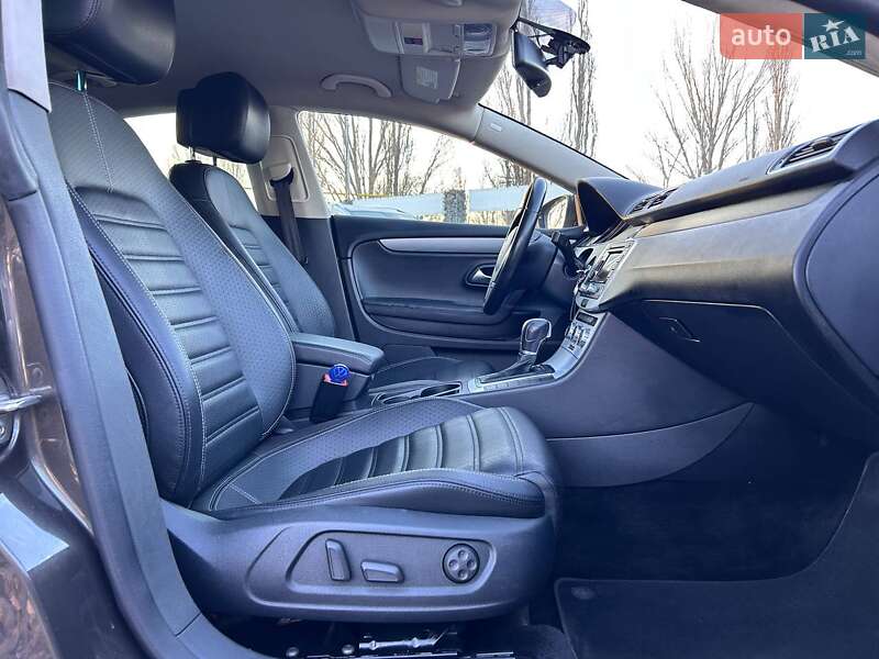 Купе Volkswagen CC / Passat CC 2015 в Одессе