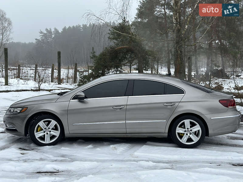 Купе Volkswagen CC / Passat CC 2012 в Львове