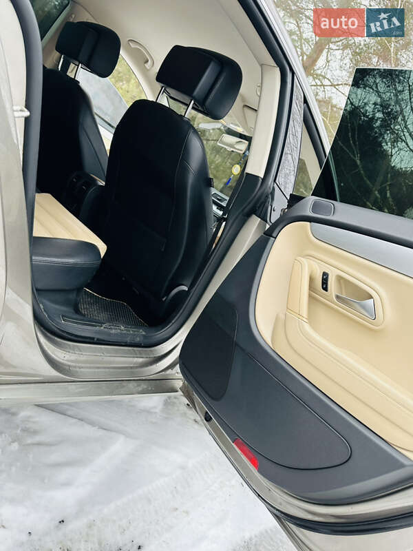Купе Volkswagen CC / Passat CC 2012 в Львове