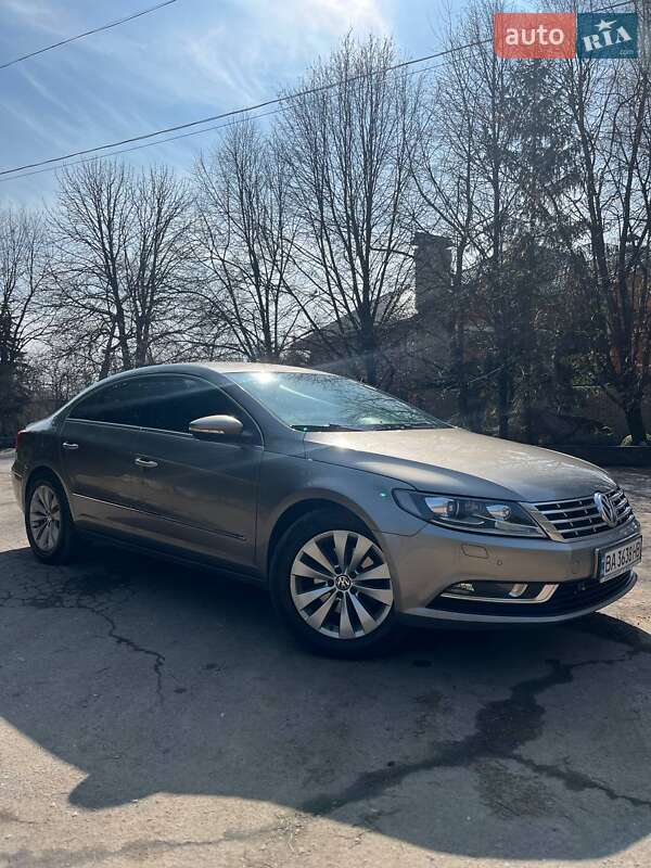Купе Volkswagen CC / Passat CC 2012 в Кременчуці