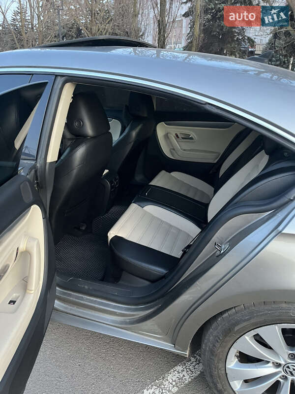 Купе Volkswagen CC / Passat CC 2010 в Кривом Роге