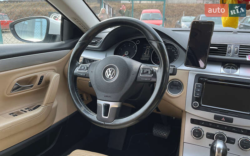 Купе Volkswagen CC / Passat CC 2013 в Стрию