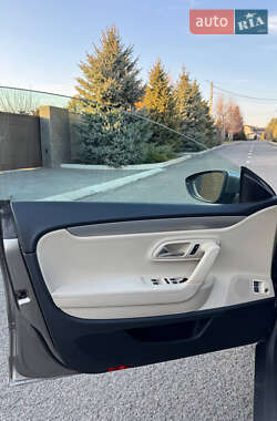 Купе Volkswagen CC / Passat CC 2010 в 
