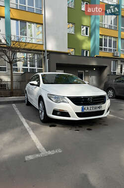 Купе Volkswagen CC / Passat CC 2011 в Киеве