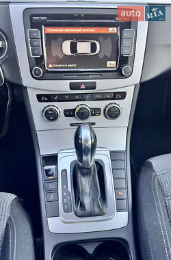Купе Volkswagen CC / Passat CC 2012 в 