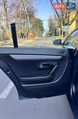 Купе Volkswagen CC / Passat CC 2012 в 