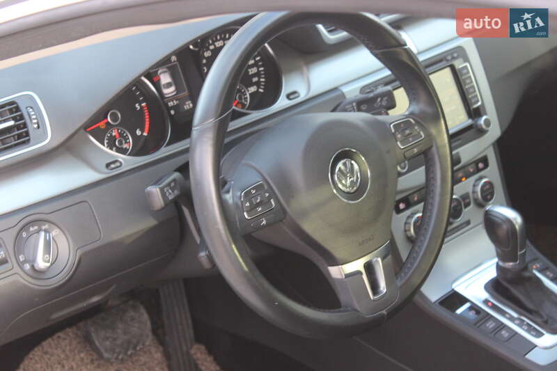 Купе Volkswagen CC / Passat CC 2014 в Дніпрі