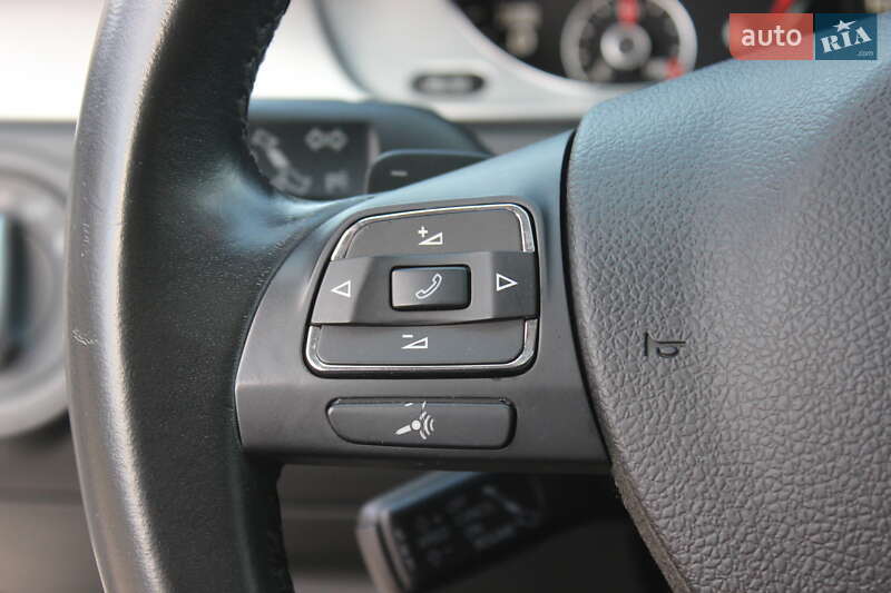 Купе Volkswagen CC / Passat CC 2014 в Дніпрі