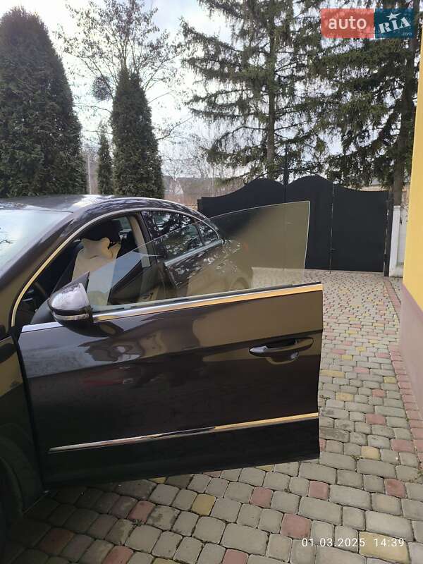 Купе Volkswagen CC / Passat CC 2010 в Дубно