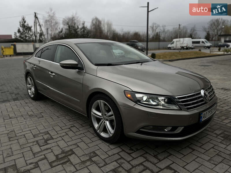 Купе Volkswagen CC / Passat CC 2012 в 
