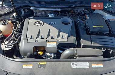Купе Volkswagen CC / Passat CC 2014 в 