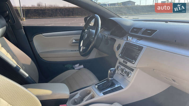 Купе Volkswagen CC / Passat CC 2013 в Львове