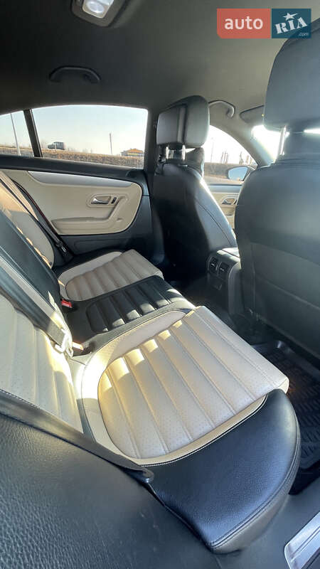 Купе Volkswagen CC / Passat CC 2013 в Львове