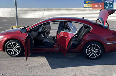 Купе Volkswagen CC / Passat CC 2013 в 