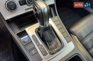Купе Volkswagen CC / Passat CC 2013 в 