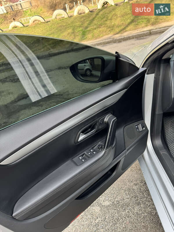 Купе Volkswagen CC / Passat CC 2012 в Львове
