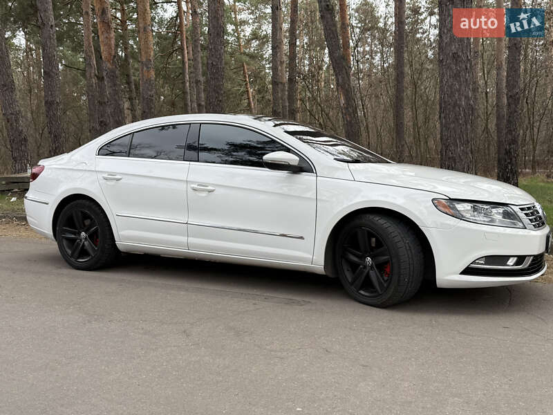 Купе Volkswagen CC / Passat CC 2012 в Кропивницькому
