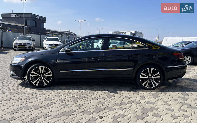 Купе Volkswagen CC / Passat CC 2013 в Мукачевому