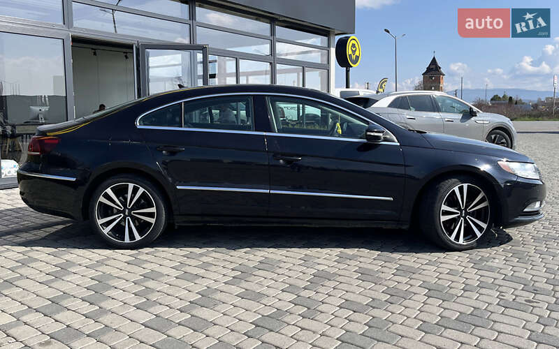 Купе Volkswagen CC / Passat CC 2013 в Мукачевому