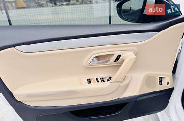 Купе Volkswagen CC / Passat CC 2013 в 