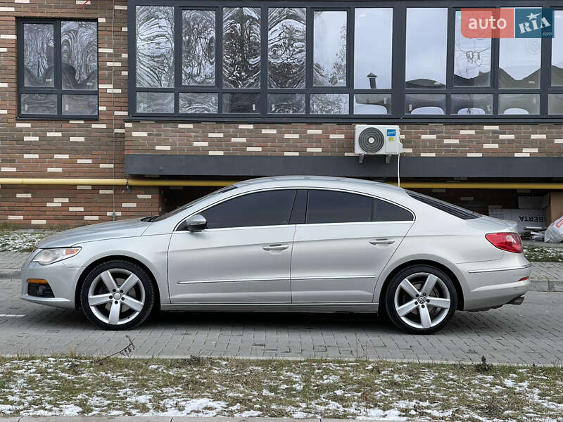 Купе Volkswagen CC / Passat CC 2011 в Киеве