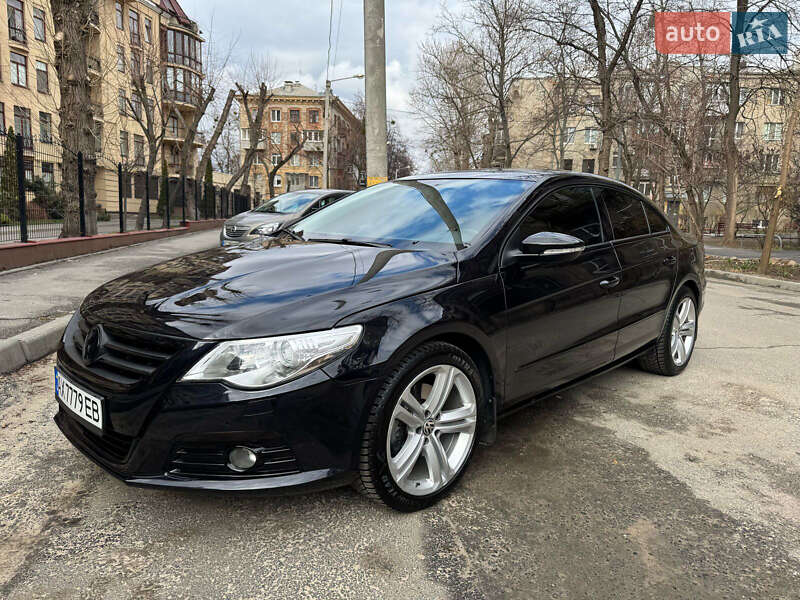 Купе Volkswagen CC / Passat CC 2011 в Харкові
