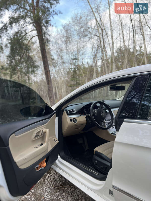 Купе Volkswagen CC / Passat CC 2013 в Павлограді