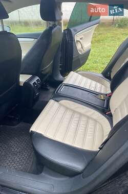 Купе Volkswagen CC / Passat CC 2009 в 