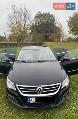 Купе Volkswagen CC / Passat CC 2009 в 