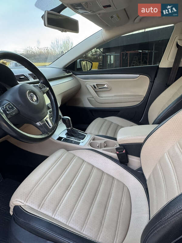 Купе Volkswagen CC / Passat CC 2015 в Овручі